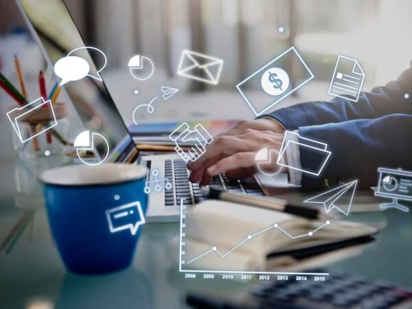 Building Stronger Cannabis Communities: How Influencers, UGC & Social Engagement Will Shape 2026